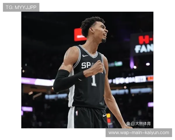 马刺团队传导撕碎防守 文班亚马护框策应打造顶级攻防体系 马刺团队传导撕碎防守 文班亚马护框策应打造顶级攻防体系